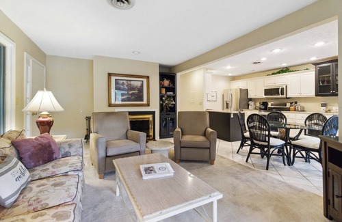 Sloans Valley Condo | Welcome to Bigelow’s Water View Bungalow – Your Lake Retreat