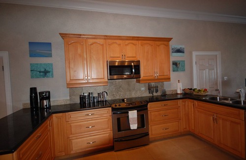 Rokers Point House | Welcome to Hart House- A Luxurious Bahamian Style Beachfront Retreat