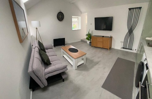 Kirkburton Apartment | Welcome to our lovely annex in the heart of Shelley, West Yorkshire!
