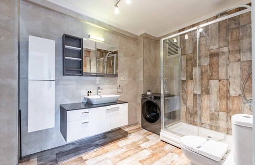 Inegeul Apartment | Welcome to our peaceful bright centrally-located home in the heart of Uskudar