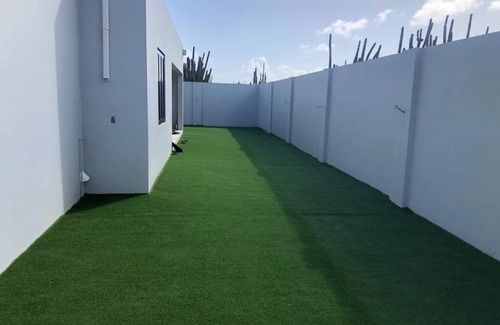 Boegoeroei House | WELCOME TO PARADISE nModern Home in Noord!nJust 5 min from Palm beach!