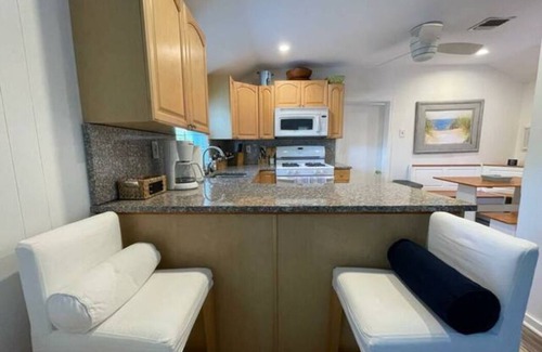 Keansburg Cottage | Welcome to Paradise! The perfect beach cottage!