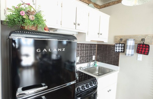 Sloans Valley Apartment | Welcome to “Rustic Suite” – Your Charming Retreat at Lake Cumberland