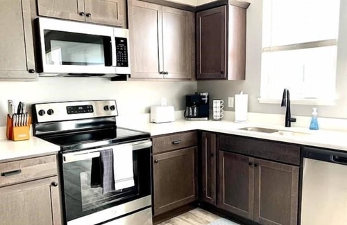 Mankato House | Welcome to Serenity - Spacious 4-bedroom townhome in Mankato minutes from MSU