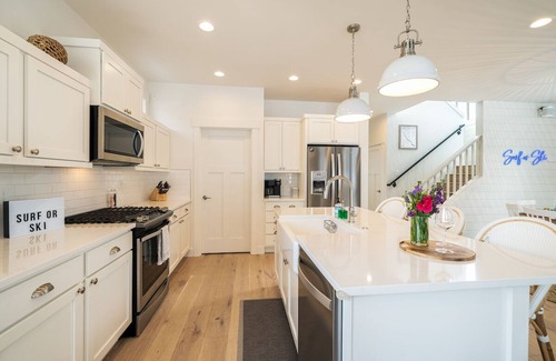 Chelan House | Welcome to Surf or Ski at The Lookout at Lake Chelan