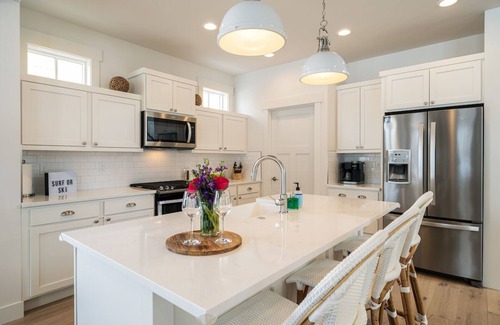 Chelan House | Welcome to Surf or Ski at The Lookout at Lake Chelan