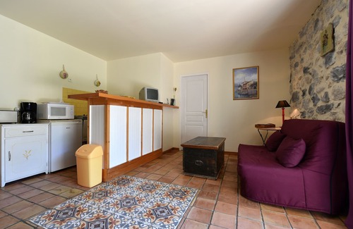 Pont-de-Labeaume Cottage | Welcome To The Domaine De Cortenzo