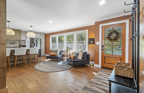 Rock Hill House | Welcome to the Sporty Lakeview Ranch. Indoor & Outdoor Amenities galore!