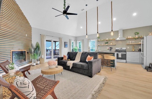 Rex House | Welcome to the Urban Jungle