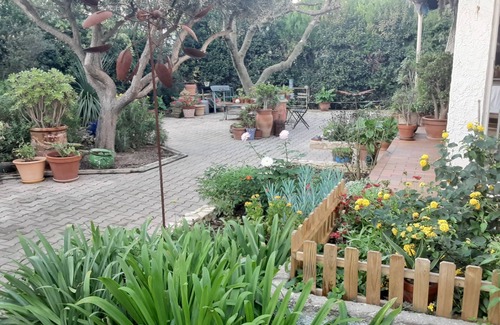 Vauvert House | Welcome to this cosy little 40 sq. m. nest with access to the garden.