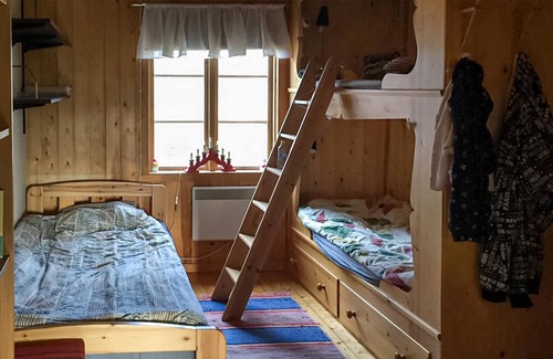 Vemhan House | Welcome to this cozy accommodation in the mountains.