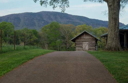 Benton House | Welcome Valley Farm