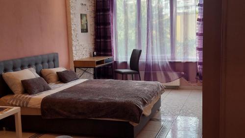Dniprovs'kyi District Apartment | WelcomeHome