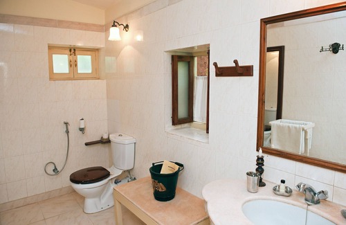 Desuri Hotel | WelcomHeritage Maharani Bagh Orchard Retreat