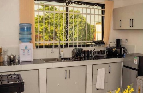 Kisumu House | Welcoming 3-bedroom house 3 units