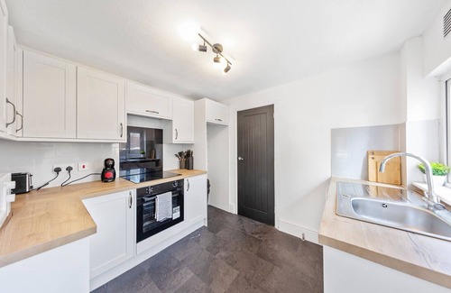 Willesborough House | Welcoming 3-Bedroom House with WiFi in Charming Ashford