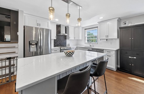 Clay House | Welcoming 3-bedroom house with high-end finishes in Clay.