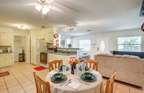 Bartow House | Welcoming Bartow Home Near Family Attractions!