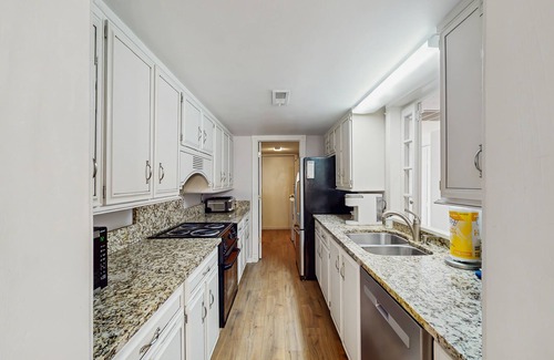 Shipyard Plantation Condo | Welcoming condo on golf course, near Tennis, Beach, Golf Course & Coligny Plaza