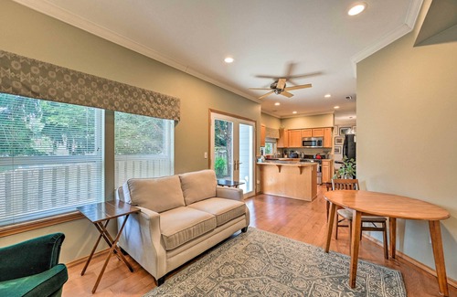 Edmonds House | Welcoming Edmonds Vacation Rental w/Fireplace!