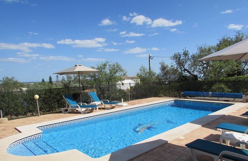 Estoi Villa | Welcoming family villa Near Santa Barbara De Nexe, with Private Pool