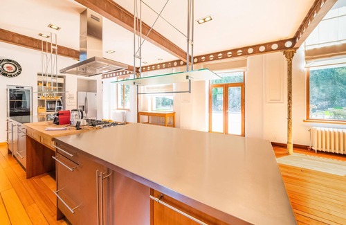 Dison House | Welcoming holiday home in Dison with private pool
