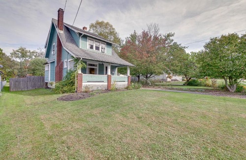 Boardman House | Welcoming Home in Youngstown with Private Backyard!