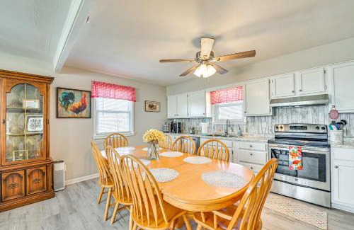 Rutland House | Welcoming Kentucky Home with Sprawling Views!