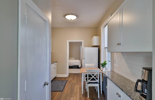 Bethlehem Apartment | Well Decorated Apartment in Historic Bethlehem - 2 Night Min