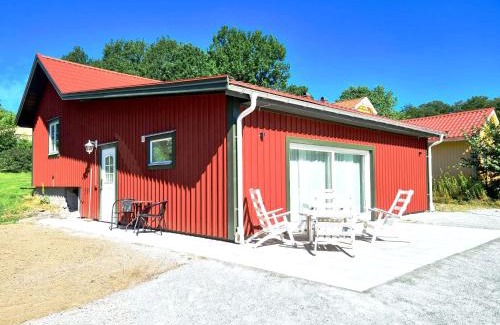 Lonashult House | Well-equipped holiday home with a view of Lake Asnen in Hulevik, Lonashult