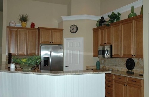 Willoughby Acres House | Well Maintained, Conveniently Located, 4BR/3BA, Den, Pool, Close to Beach