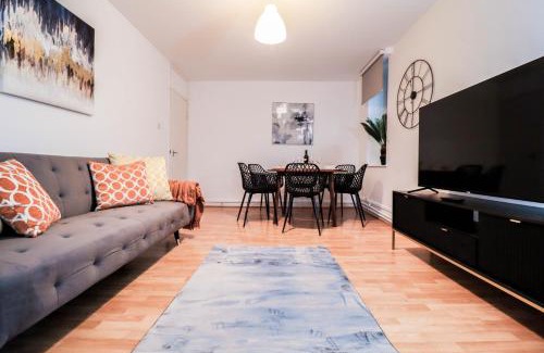 Camden Apartment | Well-Presented 3-Bedroom Flat! Great Location!