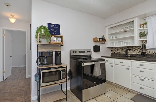 Springfield House | Well-stocked and Close to it all!