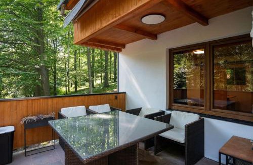 Komorni Lhotka Ski Chalet | Wellness chata Chalet de Glatz