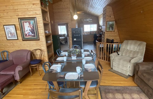 Warroad House | Wenzel's Woods-Pet Friendly/Fishing/Hunting/Hockey/Golf/ATVs