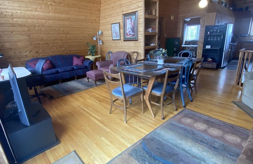 Warroad House | Wenzel's Woods-Pet Friendly/Fishing/Hunting/Hockey/Golf/ATVs