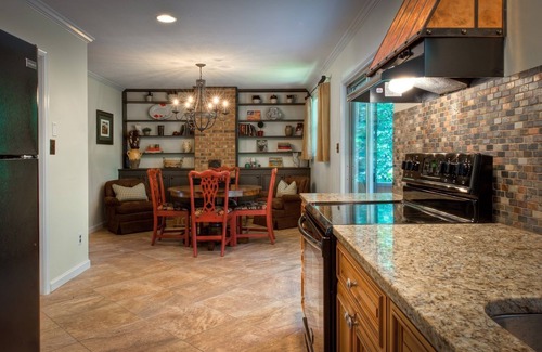 Asheville House | West Asheville/private but close to all *HOT TUB* Peaceful Penley Cottage
