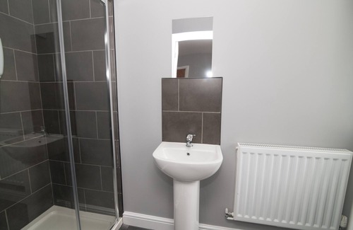 West Bromwich Apartment | West Brom- premium stay