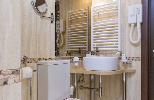 Floresti Hotel | West City Hotel