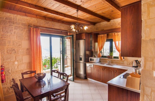Sfinari Villa | West Crete holiday villa with private pool