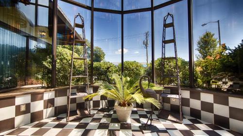 Nyack Hotel | West Gate Inn Nyack