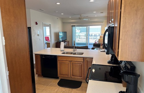 Gypsum Condo | West Harbor Marina Condo - B