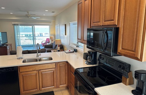 Gypsum Condo | West Harbor Marina Condo - B