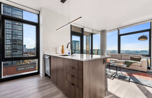 West Loop Apartment | West Loop Oasis: Walk to Dining, Private Balcony