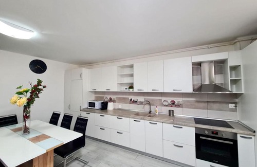Floresti Apartment | West Luxury Apartment