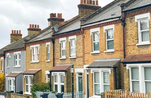 West Norwood House | West Norwood terraced house with patio garden