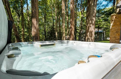 Oakland House | West Oak - hot tub, boat slip, outdoor fireplace