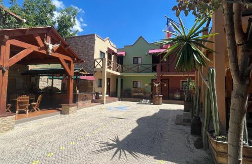 San Juan del Rio Hotel | West Refugio