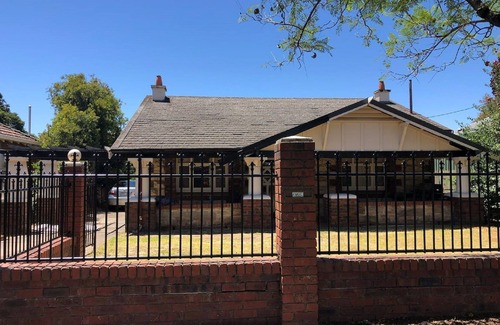 Westbourne Park House | Westbourne Park Salt Pool and Spa; a Pet Friendly 8BR Family Retreat w/Salt Pool, Near City & Cafés
