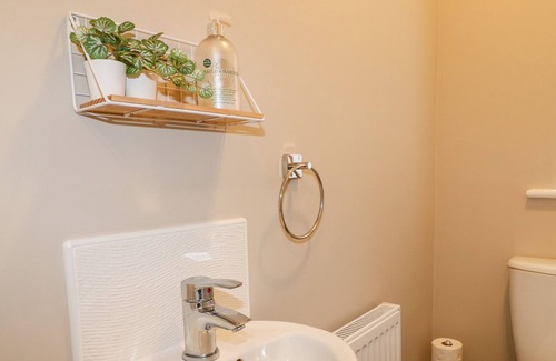 Hundall Cottage | WESTERLY NOOK in Willington, Derbyshire